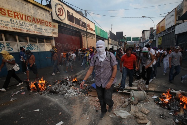 Массовые беспорядки в Венесуэле