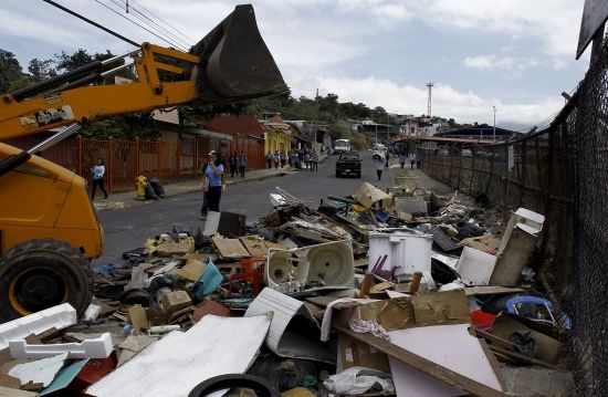 Погода и стихийные бедствия Коста-Рике